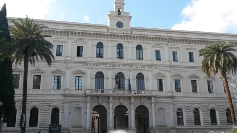 Immagine del post 22802 - Bari UniBa non cresce: nono posto sui 10 mega atenei italiani. Bene Lecce e Foggia. La classifica Censis - Bari