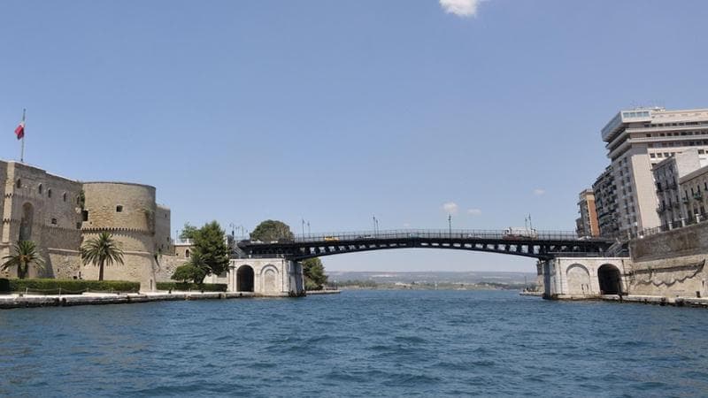 Taranto capitale di pace nel Mediterraneo: tre giorni di incontri in attesa dei Giochi - Bari