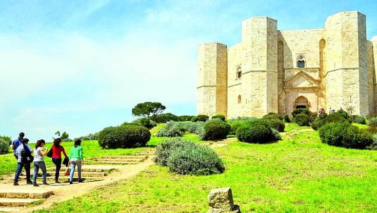 Puglia, non solo spiagge: “Cresce la domanda di cultura, ma servono più servizi” - Bari