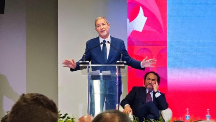 Immagine del post 11574 - Bari “Sembra il congresso Pd”, ma è la Fiera: a Bari il riso amaro della destra ancora senza il candidato - Bari