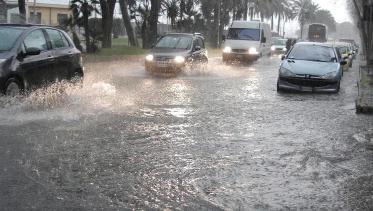 Immagine del post 12718 - Bari Meteo, in Puglia arrivano piogge intense: giovedì e venerdì giornate critiche. Migliora nel weekend - Bari