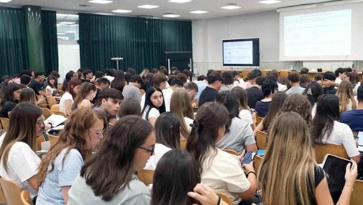 Immagine del post 12704 - Bari Semestre filtro, a Bari i primi abbandoni degli studenti: "Troppo studio e ansia di non farcela" - Bari