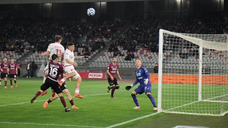 Immagine del post 3955 - Bari Il Bari delude anche con la Salernitana: al San Nicola finisce 0-0. Un boato solo per Joao Paulo - Bari