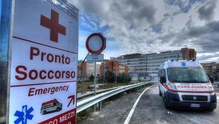 Bimbo di 6 anni cade dal settimo piano al San Paolo a Bari, le sue condizioni sono disperate - Bari