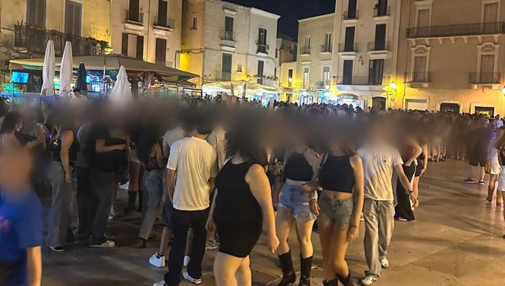 Immagine del post 8496 - Bari Canti e urla in piena notte nella città vecchia: residenti in rivolta in piazza Mercantile - Bari