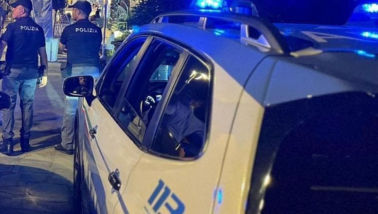 Immagine del post 23938 - Bari Ferragosto di terrore, una minorenne violentata e ragazze abusate in spiaggia: due arresti - Bari