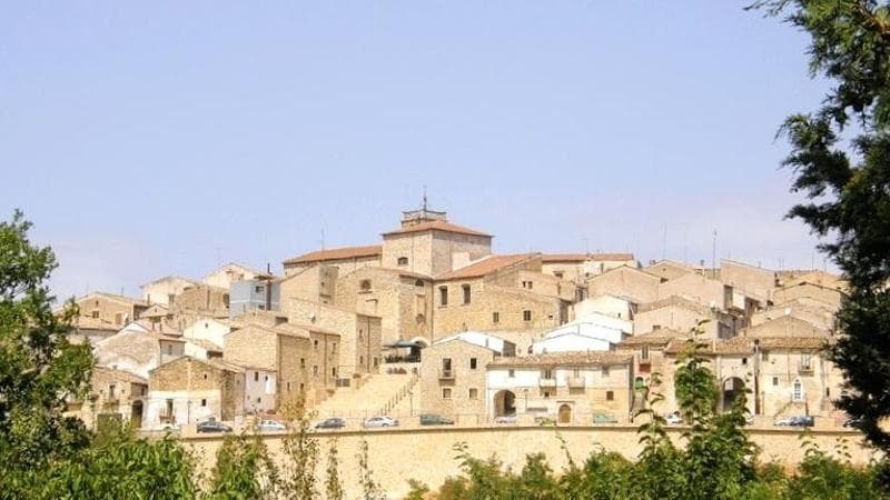 Immagine del post 12743 - Bari “Niente tasse per attrarre pensionati dall’estero”: la proposta per ripopolare i Monti Dauni - Bari
