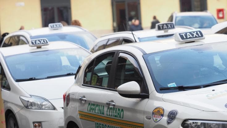 Immagine del post 14974 - Bari “Io, tassista accoltellato da finti clienti un anno fa: tante promesse ma non è cambiato nulla” - Bari