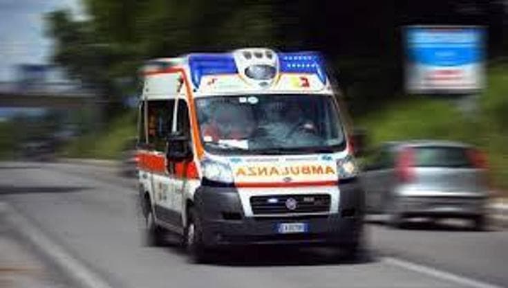 Immagine del post 5978 - Bari Scivola e cade da tre metri: muore operaio di 55 anni a Corato. Lavorava per un’azienda di tendaggi - Bari