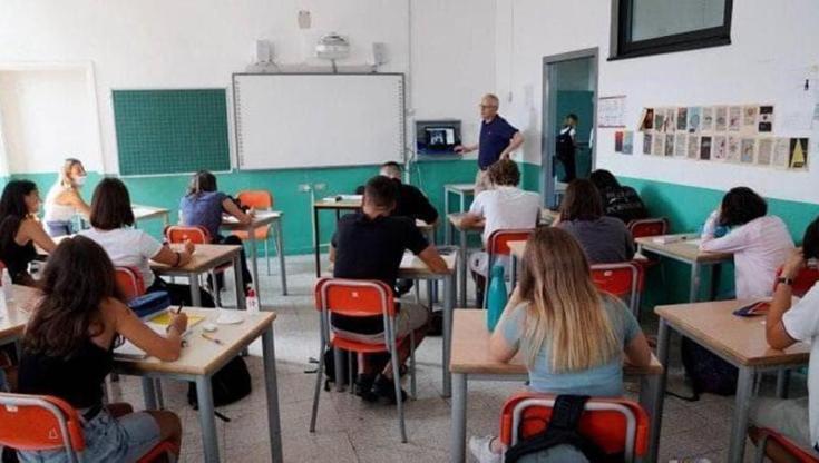 Immagine del post 9705 - Bari Da settembre 72 scuole cambiano preside in Puglia, 24 a Bari. In arrivo 8 dal Nord. Ecco i nomi - Bari