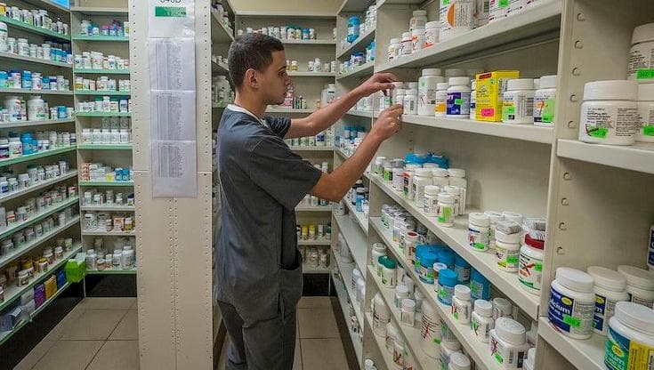Farmaci, in Puglia la stretta della Regione: manovra da 15 mln. “Spese alte per gli anti-obesità” - Bari