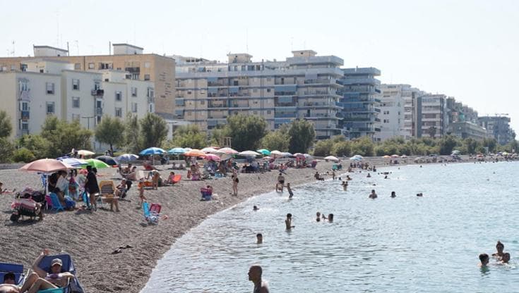 Immagine del post 22875 - Bari “Noi, a Bari, con il mare sotto casa”. Ma in spiaggia a San Girolamo che fatica entrare in acqua - Bari