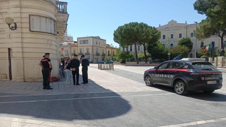 Immagine del post 22880 - Bari San Severo, fermato nella notte l’autore della sparatoria in piazza. Non escluso il movente razziale - Bari