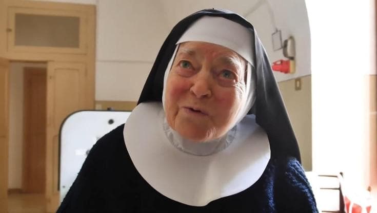 Immagine del post 12767 - Bari Suor Letizia compie 110 anni: una vita trascorsa in clausura, è la più anziana d’Italia - Bari