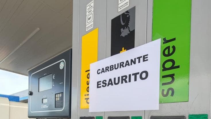 Immagine del post 26118 - Bari Bari a secco, il sindaco lancia l’allarme sul carburante: “Città a rischio collasso” - Bari