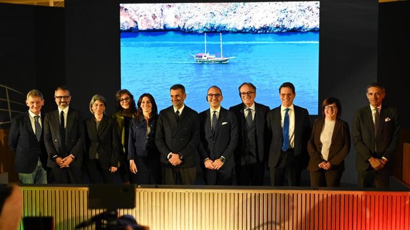 Immagine del post 16072 - Bari Regione Puglia, ecco gli assessori di Decaro: 4 dem, vicepresidenza ai 5S - Bari