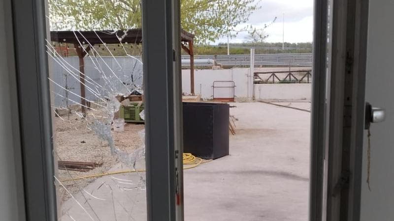 Immagine del post 4018 - Bari Cerignola, raid nella sede della coop che lavora in bene confiscato alla mafia. “Avanti col sorriso” - Bari