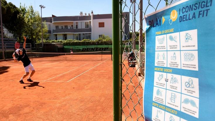 Immagine del post 6059 - Bari Chiuso il ristorante del Circolo tennis Bari. Provvedimento del Nas dopo un caso di intossicazione - Bari