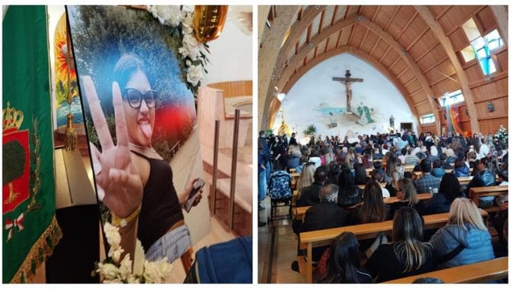 Immagine del post 19484 - Bari “Svegliati, Alicia”. Al funerale l’urlo della madre della bambina morta a 12 anni travolta dal pino - Bari