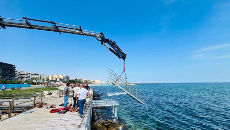 A Pane e Pomodoro accesso diretto al mare con le nuove scalette: completati i lavori sui pontili - Bari