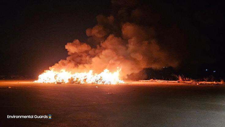 Immagine del post 9727 - Bari Manfredonia, incendiate ecoballe di rifiuti. Il sindaco: “Disegno criminale contro la salute” - Bari