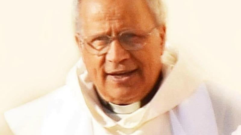 Immagine del post 22953 - Bari Addio a padre Angelo Buccarello, si è sentito male dopo un tuffo in mare in Salento: aveva 82 anni - Bari