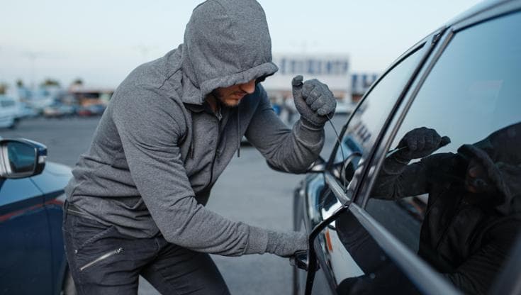 Immagine del post 23981 - Bari Furti di auto e motorini, Puglia è quarta in Italia. Quasi 17mila mezzi rubati: Bari maglia nera - Bari