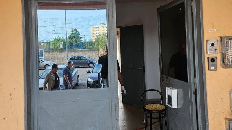 Immagine del post 11716 - Bari Bitonto, i pusher controllavano intera palazzina di case popolari: finito l’incubo dei residenti - Bari