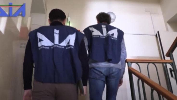 Eroina per la movida dall’Albania, sequestrata villa a Torre a Mare all’idraulico legato a Palermiti - Bari