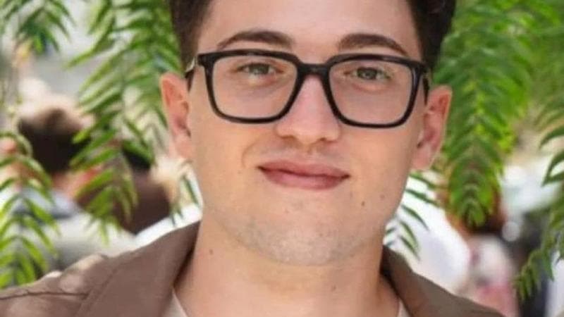 Immagine del post 26160 - Bari Bari, Francesco Sacchetti di 19 anni è scomparso da 24 ore: “Non è rientrato a casa, aiutateci” - Bari