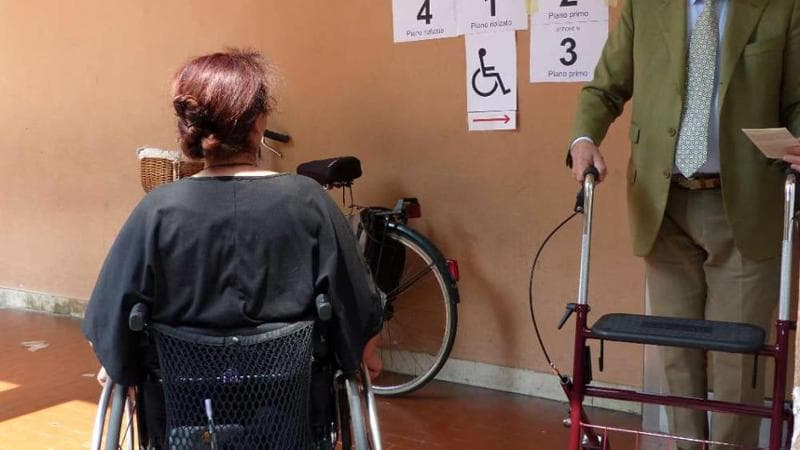 Immagine del post 13945 - Bari Elezioni, a Bari trasporto gratuito del Comune per le persone con disabilità. Ecco come prenotare - Bari