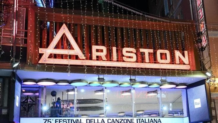 La febbre del Fantasanremo contagia Bari: in palio fritture di mare, sconti per il bus e drink - Bari