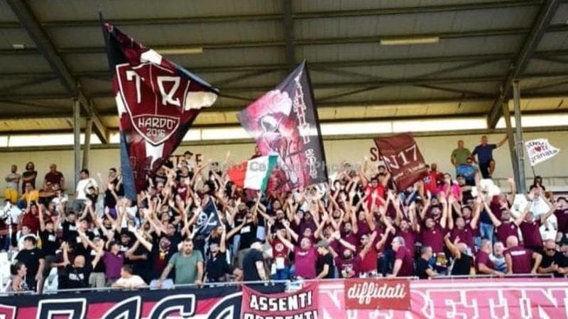 Immagine del post 4156 - Bari Dopo 8 anni di processo assolti 22 ultrà del Nardò dopo gli scontri di Picerno - Bari