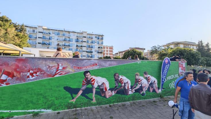 Il trenino del Bari di Protti e Guerrero è un murale a Japigia: “Un contributo alla rigenerazione” - Bari