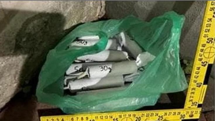Immagine del post 20595 - Bari Studente in classe con 14 bombe, poteva essere una strage ma ottiene l'estinzione del reato - Bari