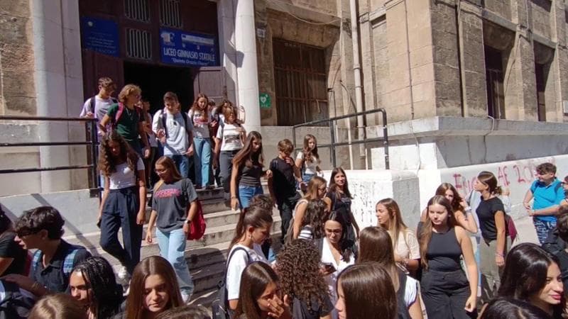 Al via la maturità per 37mila studenti pugliesi. Nelle 7 tracce Pavese, Brancati e la Costituzione - Bari