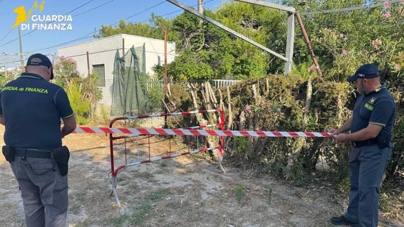 Immagine del post 22969 - Bari Gallipoli, altro schiaffo all’ambiente: spunta campeggio abusivo attrezzato nell’area sosta camper - Bari
