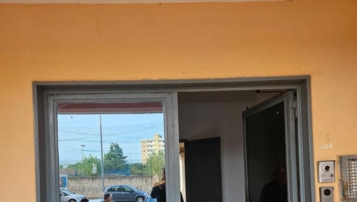 Immagine del post 11737 - Bari Turni h24 e saldi il venerdì: il market della droga scoperto da poliziotti finti clienti - Bari