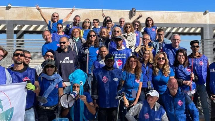 Immagine del post 26190 - Bari Volontari e residenti, gara per liberare il waterfront San Girolamo dai rifiuti: raccolti 142 chili - Bari