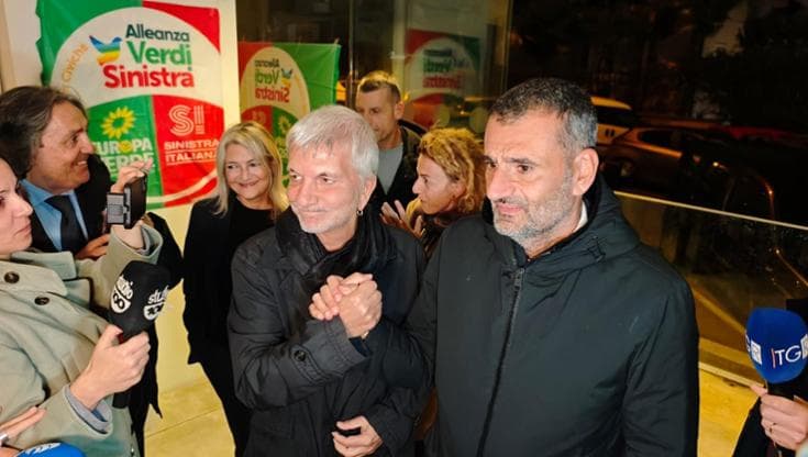 Immagine del post 14008 - Bari Vendola con Decaro, comizio dopo il malore: “Noi amici. La mia candidatura mai stata inopportuna” - Bari