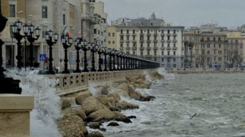 Immagine del post 16147 - Bari Meteo, anche la Puglia sfiorata dal ciclone: temperature giù. Mercoledì allerta vento e mareggiate - Bari