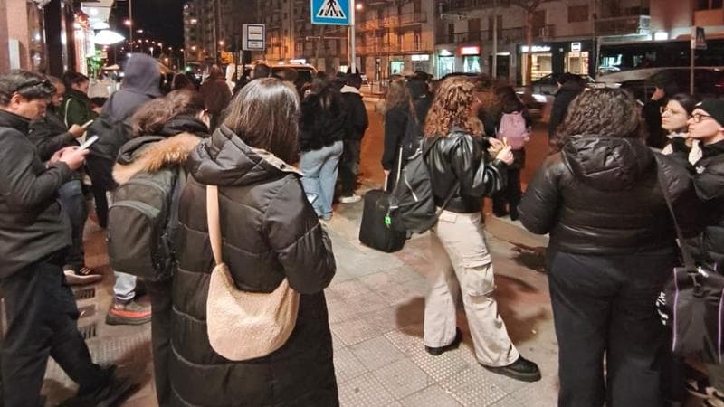 Immagine del post 17381 - Bari Un autista su 3 è in malattia, a Bari salta l’ultimo bus dei pendolari: “In tanti lasciati a terra” - Bari