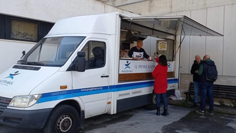 Immagine del post 4205 - Bari Al San Paolo visite gratuite alla tiroide, il nuovo progetto InConTra: “Aiutiamo a prevenire tumori” - Bari