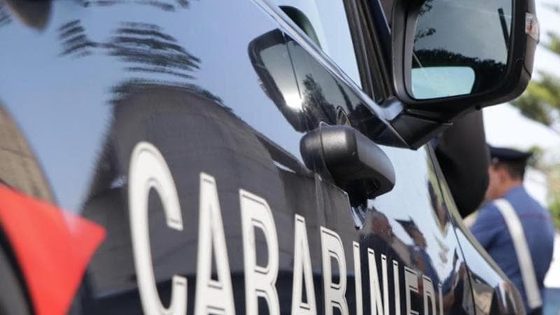 Chiama i carabinieri e dice di volersi suicidare: salvata 24enne a Brindisi - Bari