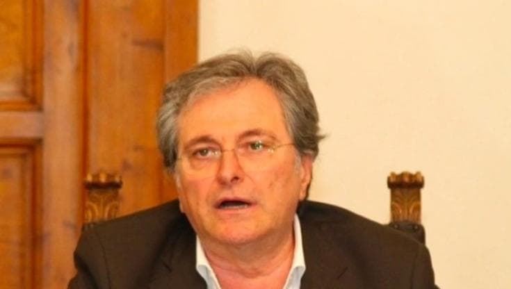 Taranto, soldi in cambio di appalti e favori: scagionato l'ex presidente della provincia Tamburrano - Bari