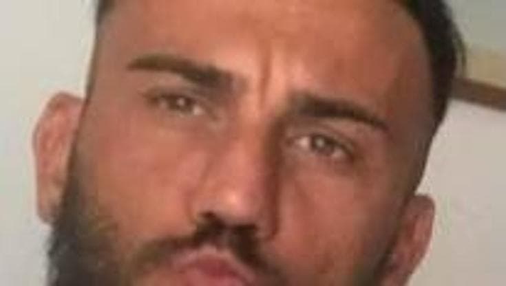 Immagine del post 19536 - Bari Scavo aveva le tasche piene di soldi: in due armati nel locale ma una pistola si è inceppata - Bari