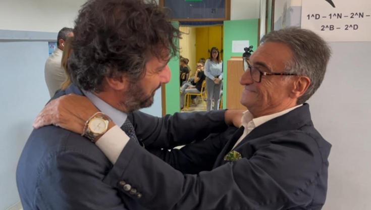 Immagine del post 7400 - Bari Dopo 20 anni l’abbraccio tra Pinuccio Fazio e il poliziotto che arrestò i killer del figlio Michele - Bari