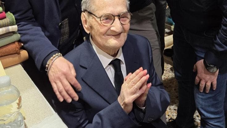 Immagine del post 20677 - Bari Monopoli festeggia i 106 anni di Cosimo Aprile: in città 19 centenari. “Capitale della longevità” - Bari