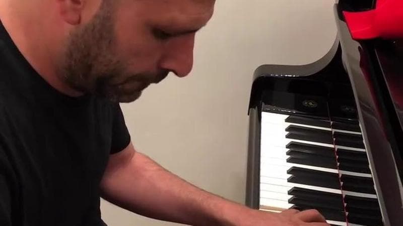 Checco Zalone, laurea ad honorem in pianoforte di jazz: terrà lectio magistralis in conservatorio - Bari