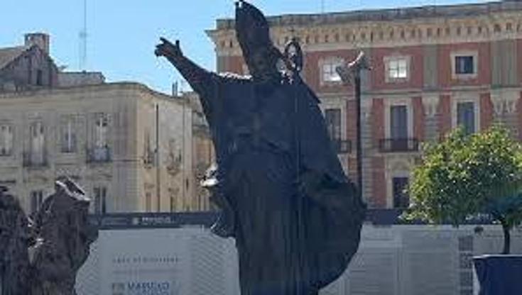 Immagine del post 9816 - Bari Lecce, la statua del patrono Sant'Oronzo cambia casa: trasferita all’interno del Sedile - Bari